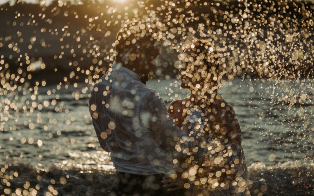 Фотосесия по залез слънце в гората и плажа – Стела и Милен