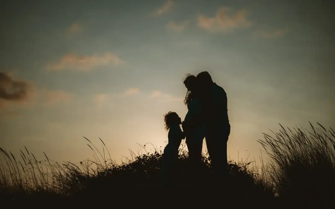 Семейни фотосесии по залез, в гората, на плажа